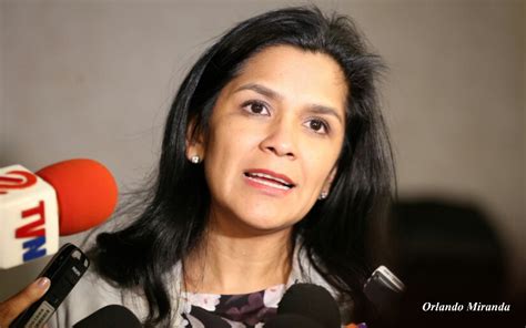 María Nelly Rivas Nueva Presidenta De Amcham