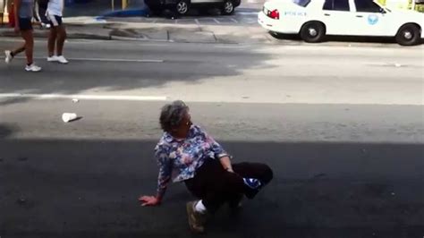 Twerking Granny On Calle Ocho Miami Youtube