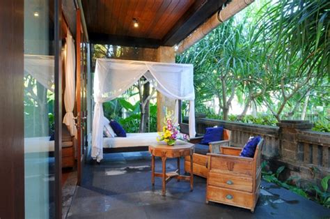 Secluded And Lavish Jasri Beach Villas In Bali 17