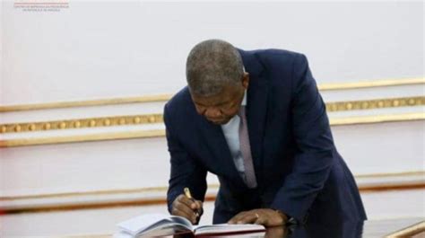 Presidente Da República Exonera Oficiais Superiores Das Faa E Polícia Nacional Angola