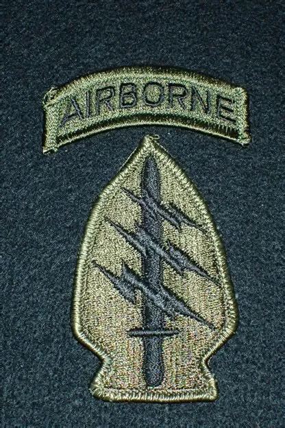 Us Army Special Forces And Airborne Tab Ssi Shoulder Patch Subdued