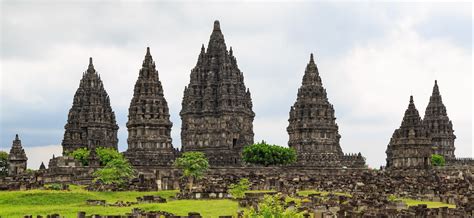 34 Tempat Bersejarah Di Indonesia Yang Perlu Kamu Tahu