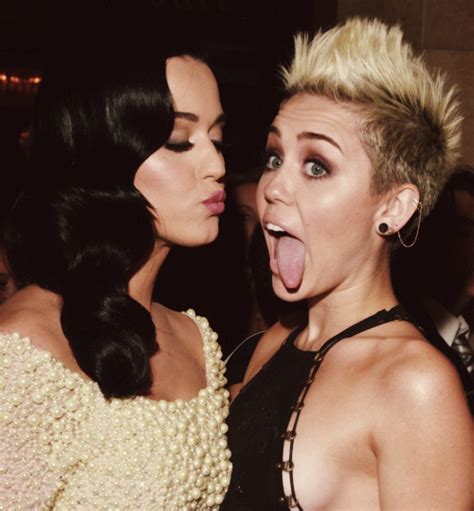 Wrap Up Magazine Miley Cyrus Kisses Katy Perry