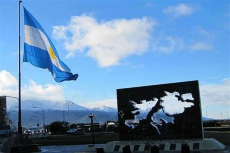 La isla de borbón o isla de bourbon forma parte del archipiélago de las malvinas , que según… Islas Malvinas: historia, ubicación, clima, turismo ...
