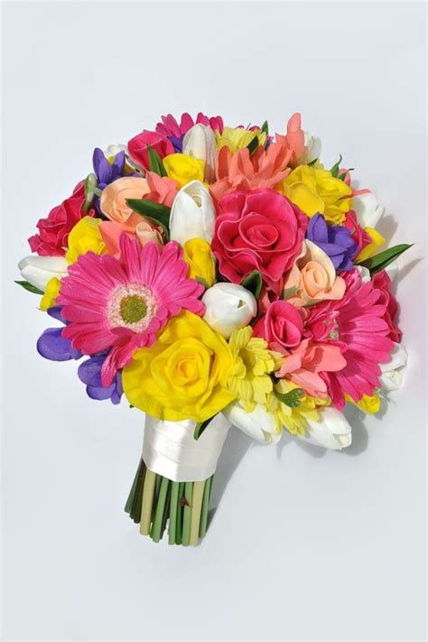 Silk wedding bouquets made just for you high quality, low prices, and great customer service welcome to budgetmindedbrides.com where you will find many bridal bouquets to choose from. 10 unusual summer wedding bouquets | Small wedding ...