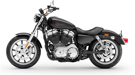 It's a sportier motorcycle with a strong engine and some badass styling. Harley-Davidson 2020 Sportster 883 Super Low ABS | 規格配備 ...