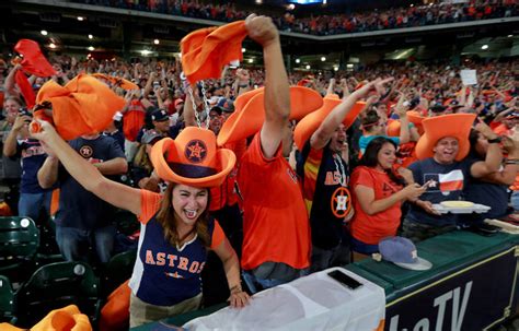 Fans React After Astros Win World Series Over Dodgers — Photos Las Vegas Review Journal