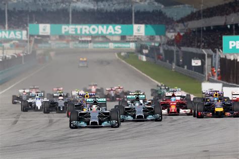 Schools in malaysia are governed by the ministry of education (moe). F1 Malaysia: Mercedes one-two and Vettel third - Photo ...