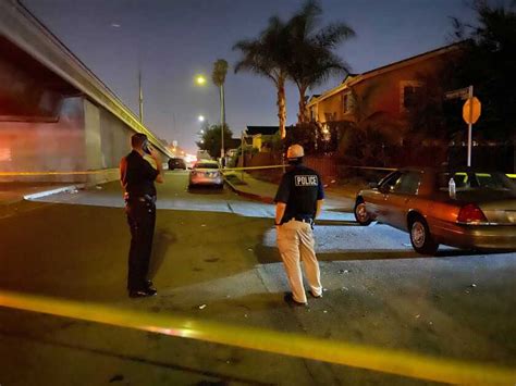La Hits 300 Homicides For First Time In A Decade Los Angeles Times
