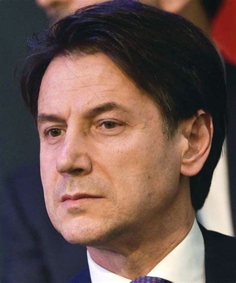 Select the subjects you want to know more about on euronews.com. Biografia di Giuseppe Conte