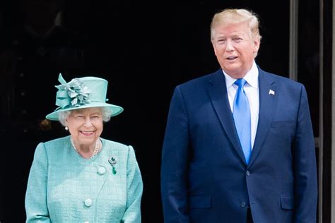 Jun 03, 2021 · queen elizabeth ii will meet president biden and the first lady, jill biden, later this month at the royal residence of windsor castle, buckingham palace announced on thursday. Queen Elizabeth II gifts Trump a first edition of ...
