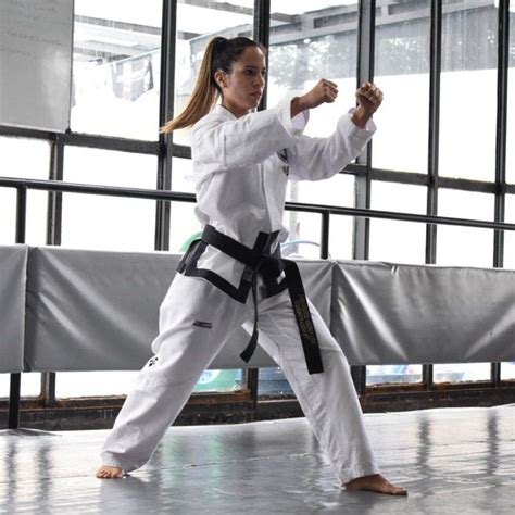 Pin By James Colwell On Karate Martial Arts Women Female Martial Artists Women Karate