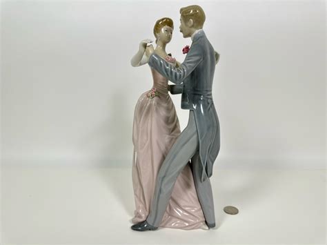 Lladro Anniversary Waltz Dancing Couple Porcelain Figurine 125h