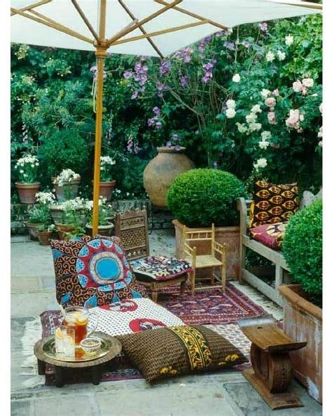 10 Fascinating Bohemian Garden Decoration Ideas For Cheerful Homes