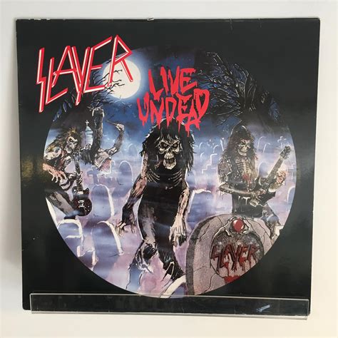 Undead dan slayer akan membawa anda kembali ke abad pertengahan untuk membaca kisah para pembunuh dan orang mati. Undead Slayer M / popsike.com - SLAYER LIVE UNDEAD LP ...