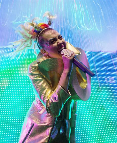 Miley Cyrus Performs At The Milky Milky Milk Tour In Chicago