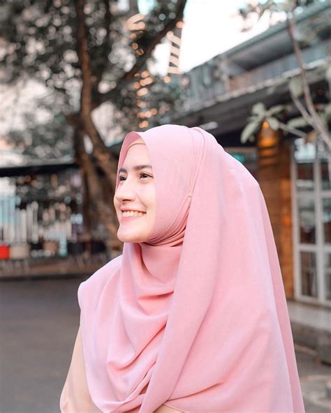 Pin Oleh Aisyah Di Beautiful Hijab Style~tudungselendangshawlscarf