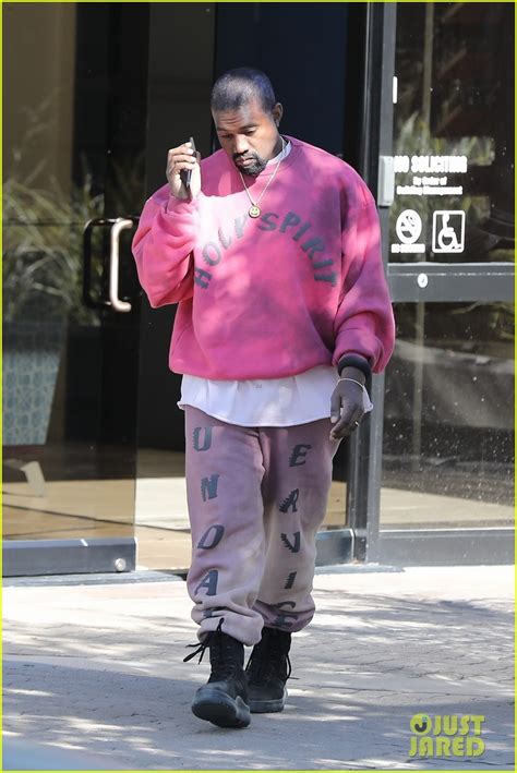 Photo Kanye West Rocks Bright Pink Outfit For Day At The Office 03