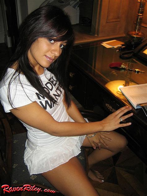 Raven Riley In Wearing My Models Wanted T Shirt Porn Pictures Xxx Photos Sex Images