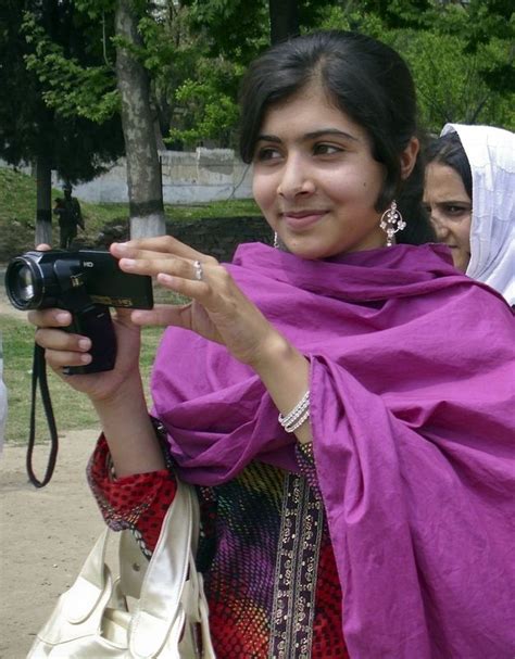 This Is Malala Yousufzai A 14 Year Old Pakistani Girl Well Known For