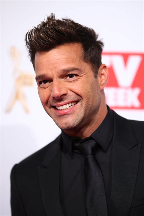 Зарубежный поп музыка для танцев. Magnificent Ricky Martin Pictures | Full HD Pictures