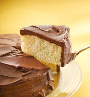 These recipes feature upgraded boxed mixes tinkering with flavor, ingredients, and even expanding beyond cake to produce cookies, doughnuts, and other baked goods that are sure to satisfy any nagging here we use betty crocker yellow cake mix, but any cake mix flavor can be substituted. Amazon.com : Betty Crocker Baking Mix, Gluten Free Cake ...