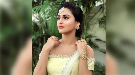 belan wali bahu actress krystle d souza takes cue from rekha s act india today