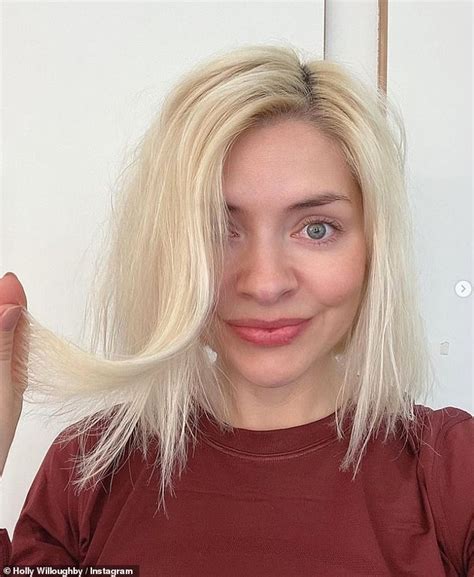 Holly Willoughby Displays Her Radiant Bare Faced Complexion In Stunning Snaps On Her Lifestyle