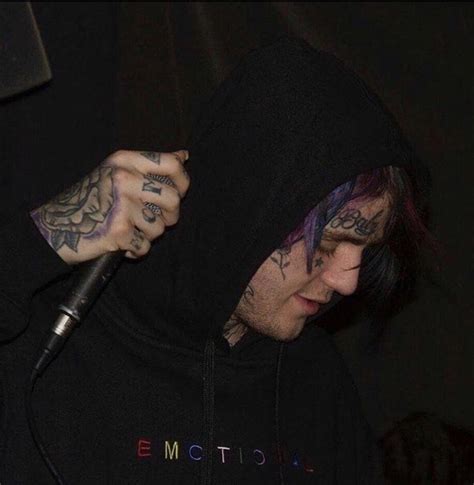 Pin De Kinga 💗🍭 Em Lil Peep Cantores Rapper Hip Hop