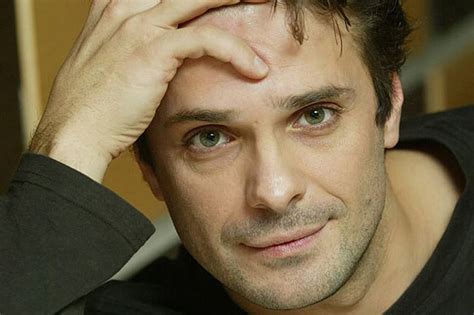 До брака у певицы ани лорак был яркий роман с молодым украинским футболистом киевского динамо сергеем ребровым. Сергей Астахов: биография, фильмография, личная жизнь Кино