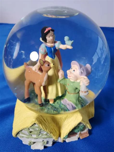 Vintage Snow White Walt Disney Collectable Globe Someday My Princess