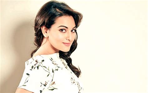 Sonakshi Sinha Biography Age Date Of Birth Height Babefriend More