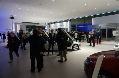 Volkswagens konceptanläggning i Huddinge invigd | Fastighetssverige.se