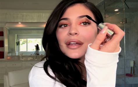 7 Kylie Jenner Makeup Ideas For A Natural Everyday Look Ranker Online