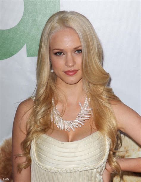 Alexis Knapp Nue Photos Biographie News De Stars Les Stars Nues