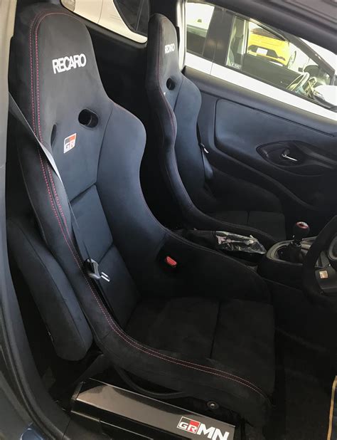 Toyota Yaris Grmn Gr Gr Full Bucket Seat Manufactured By Recaro For