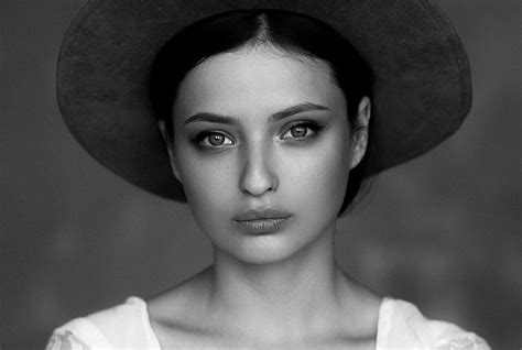 Hd Wallpaper Veronika Avdeeva Women Face Portrait Hat Monochrome
