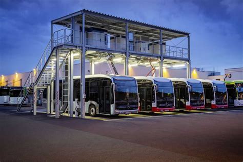 Batterien Wasserstoff Daimler Buses fährt Doppelstrategie News