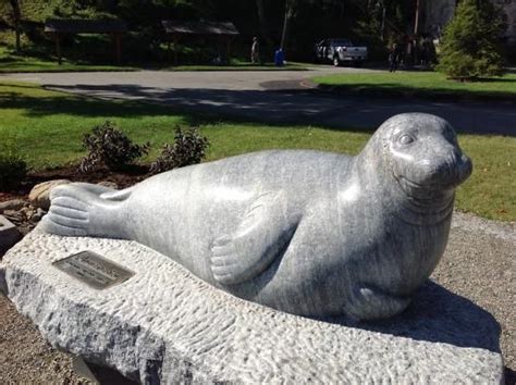 Andre The Seal Statue Maine Getaway Trip Advisor Statue