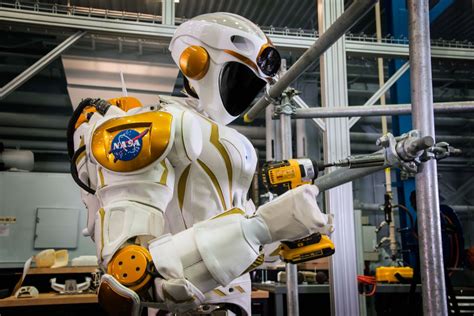 Meet Valkyrie Nasas Powerful Humanoid Robot Ready To Go In Space Stargazer Daily
