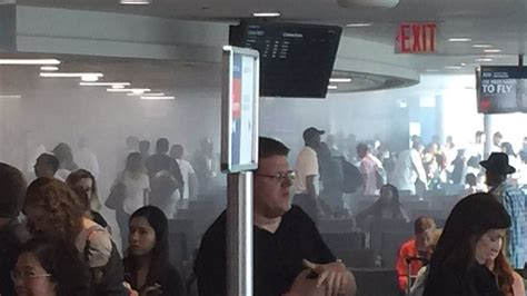 Jfk Airport Restaurant Fire Fills Terminal With Smoke