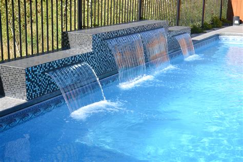 How to build a water feature for pool. Upgrade your yard with a pool water feature| Aqua-Tech