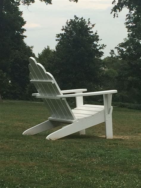 Giant Adirondack Chair Swarthmore College Swarthmore Pa Sillones