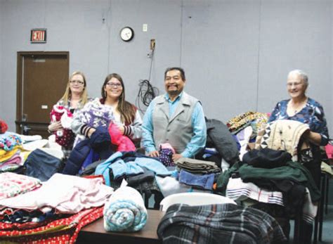 Native Sun News Today School Donates To Northern Cheyenne Elders And Youth