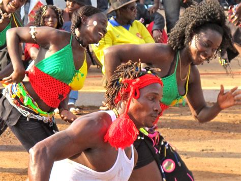 Ajoblanco Con Mango Carnaval En Guinea Bissau