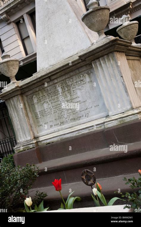 Alexander Hamiltons Grave Site Nyc Stock Photo Alamy
