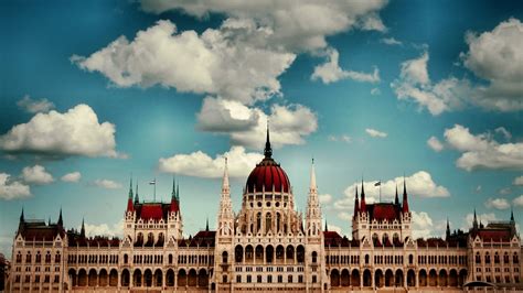 1920x1080 1920x1080 Awesome Hungarian Parliament Building  384 Kb