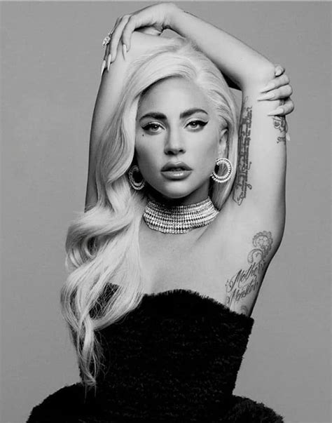 Top 10 Hot And Sexy Looks Of Lady Gaga Iwmbuzz