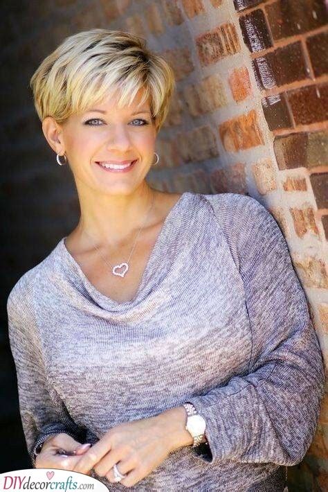 Short Hairstyles For Women Over 50 25 Short Haircuts For Older Women