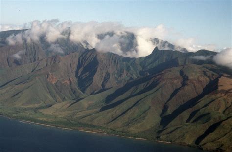 West Maui Mountains Hawaii 2005 Qut Digital Collections